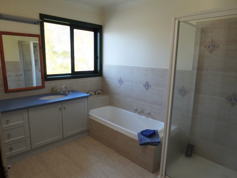 42 Wild Grape Road, Redbank VIC 3477