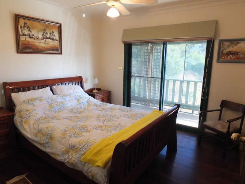 42 Wild Grape Road, Redbank VIC 3477