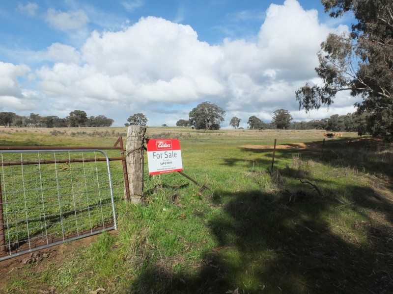 CA 44E Whelans Road, Redbank VIC 3477