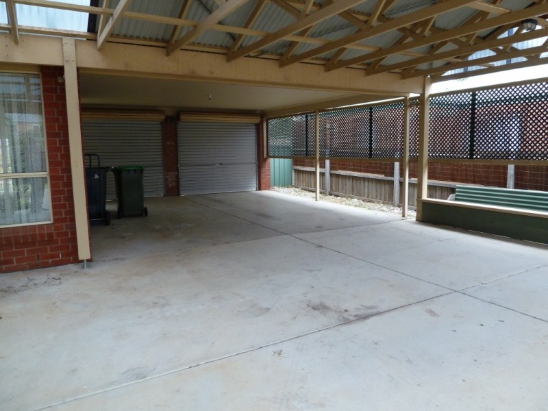 37 Recreation Road, Mount Clear VIC 3350