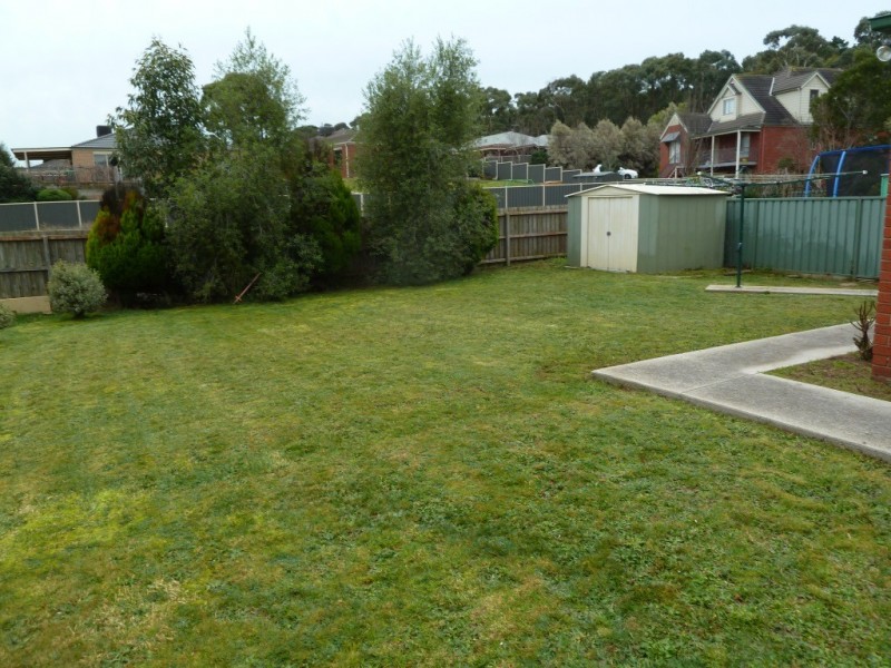 37 Recreation Road, Mount Clear VIC 3350