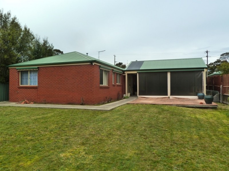 37 Recreation Road, Mount Clear VIC 3350
