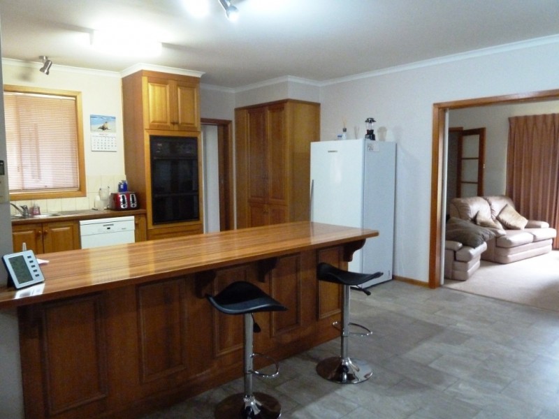 4 Dundas Street, Raglan VIC 3373