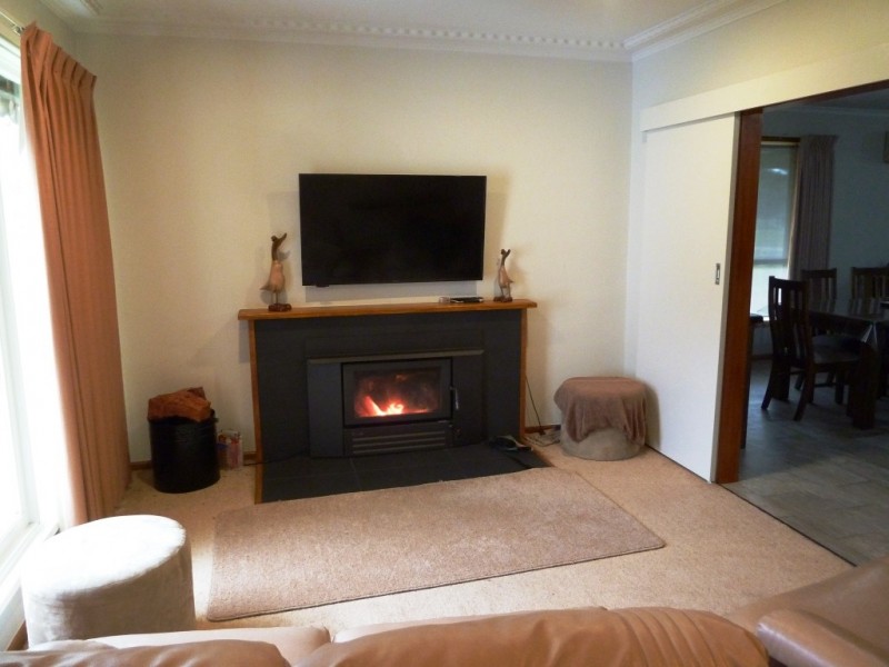 4 Dundas Street, Raglan VIC 3373