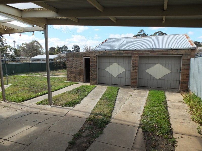 72 Boyce Street, Avoca VIC 3467