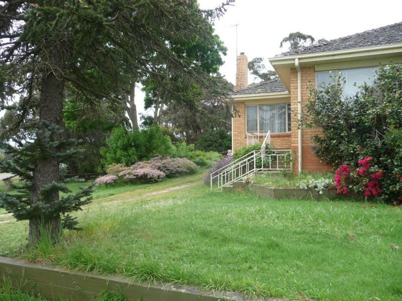 57 High Street, Beaufort VIC 3373