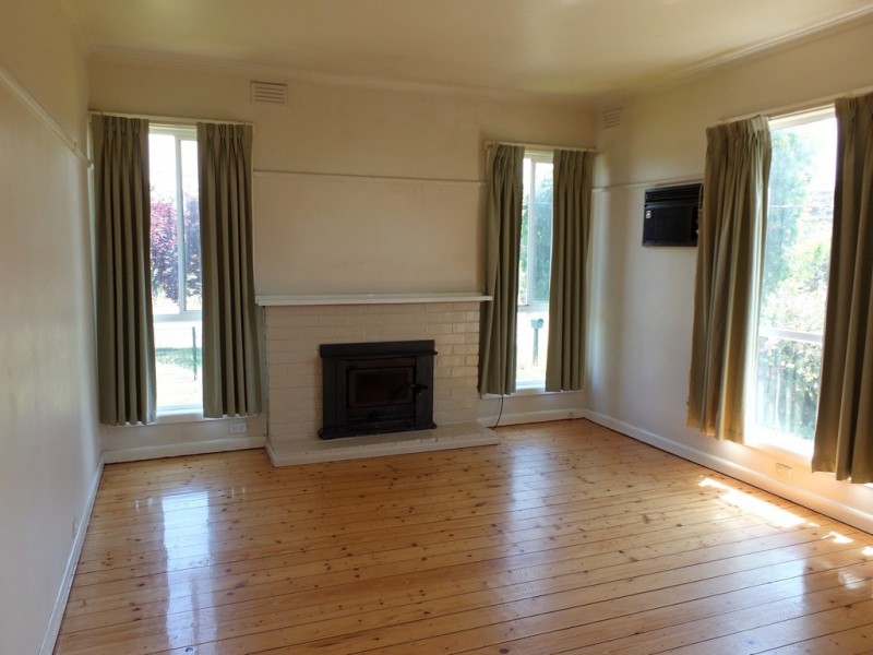 22 Davy Street, Avoca VIC 3467