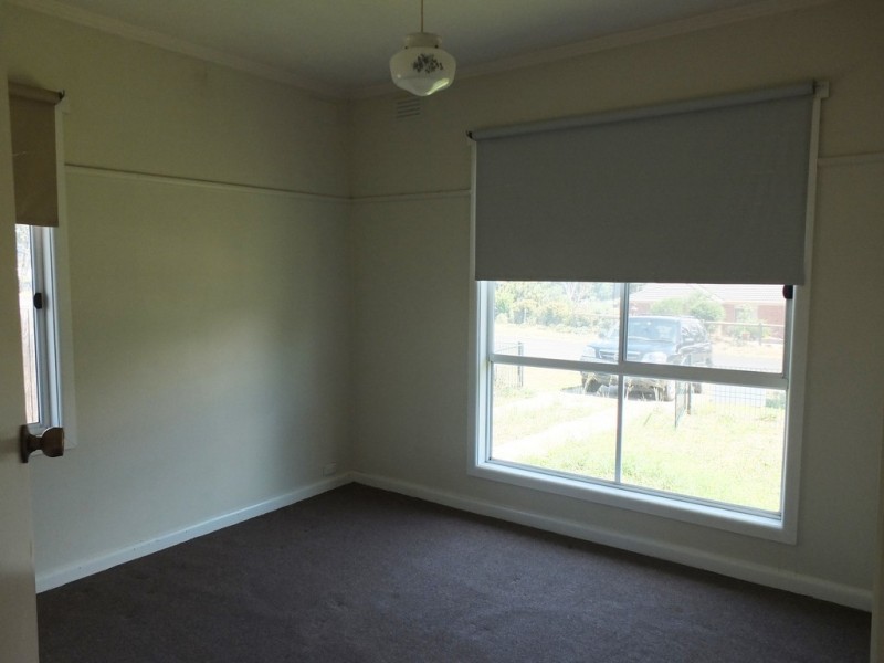 22 Davy Street, Avoca VIC 3467