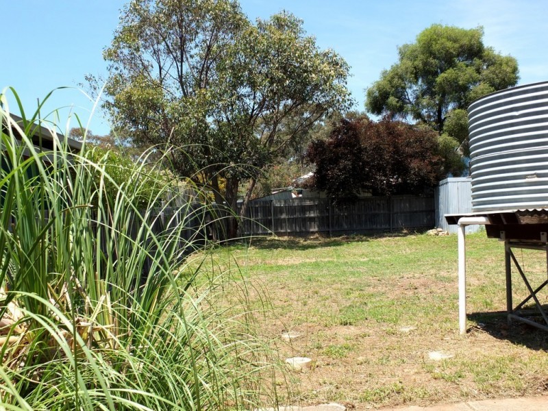 22 Davy Street, Avoca VIC 3467