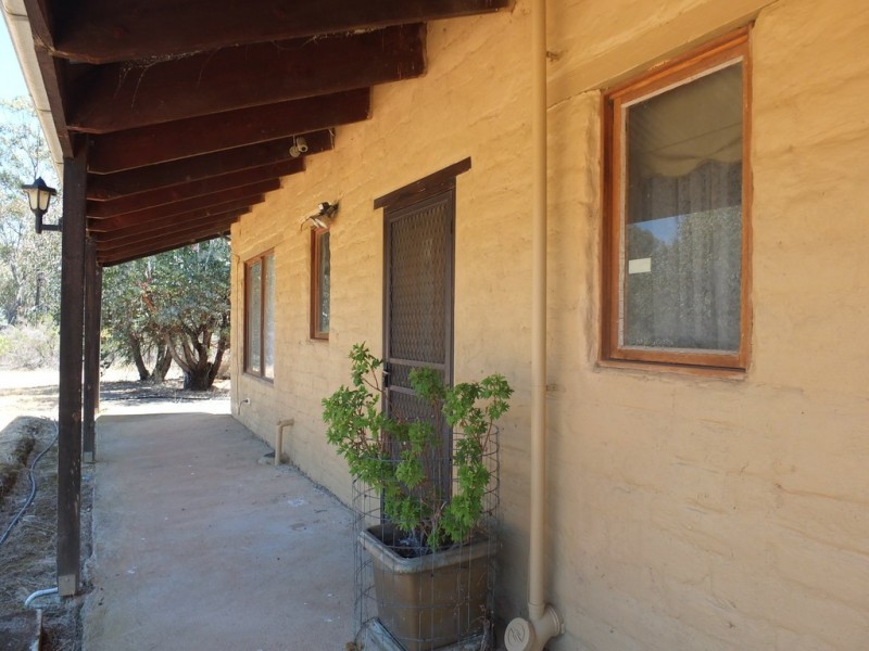 484 Caralulup Road, Lamplough VIC 3352