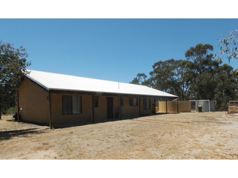 484 Caralulup Road, Lamplough VIC 3352