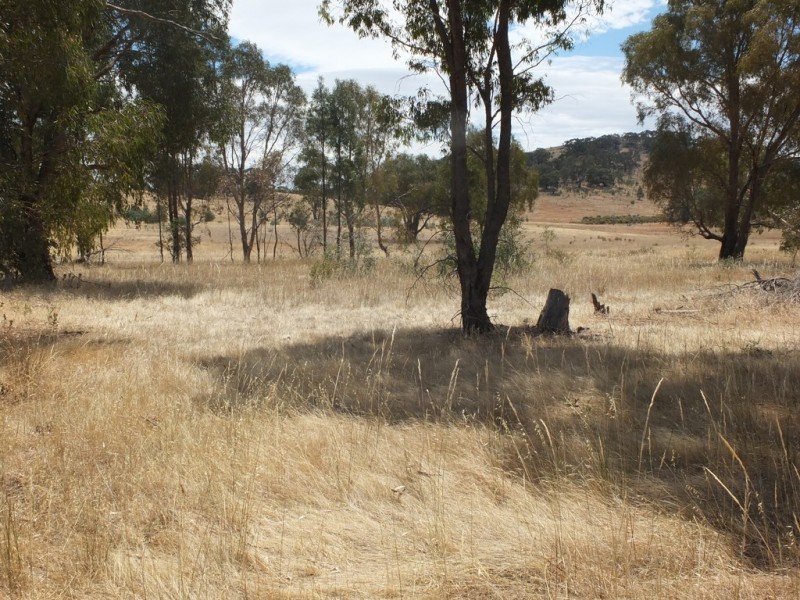 Lots 1,2,3,4, and CA’s 3A,20A,20C and 20F Moyreisk-Redbank Road, Redbank VIC 3477