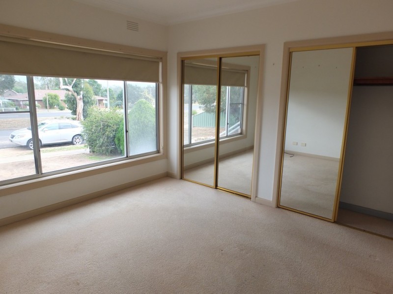 76 High Street, Avoca VIC 3467