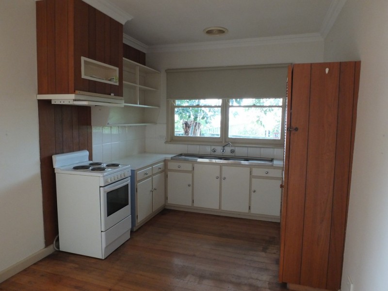 76 High Street, Avoca VIC 3467