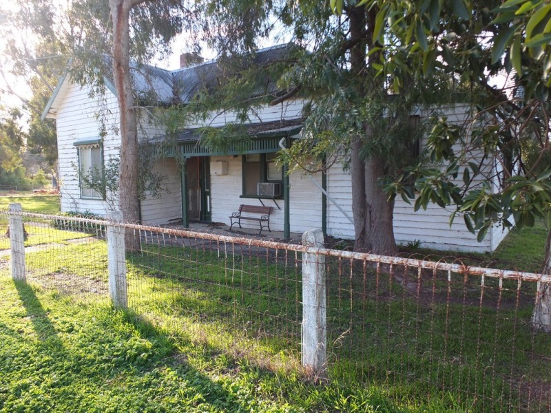 76 Navarre Street, Redbank VIC 3477