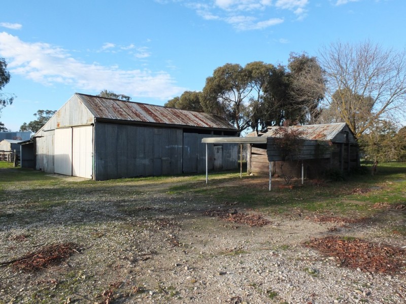 76 Navarre Street, Redbank VIC 3477