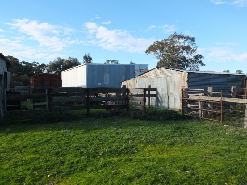 76 Navarre Street, Redbank VIC 3477