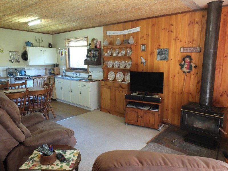 614 Nowhere Creek Rd, Nowhere Creek VIC 3469