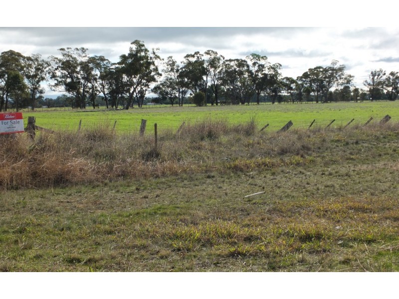 CA87,105,105A Part 3 Dawsons Rd, Avoca VIC 3467