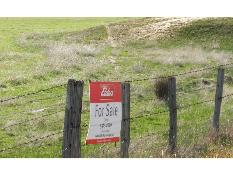 CA87,105,105A Part 3 Dawsons Rd, Avoca VIC 3467
