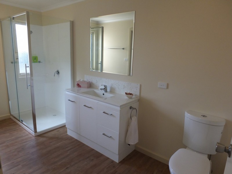 29 Faraday St, Avoca VIC 3467