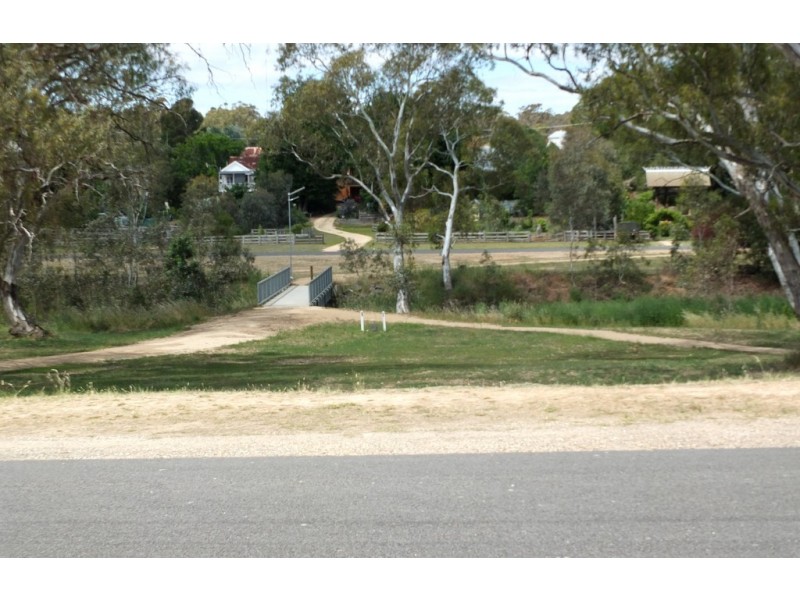 29 Faraday St, Avoca VIC 3467