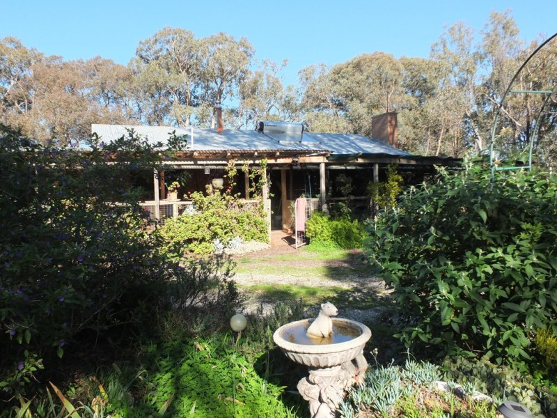 5598 Stawell-Avoca Road, Moonambel VIC 3478