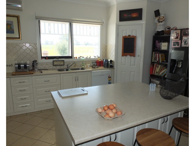 8 Riverbend Road, Natte Yallock VIC 3465