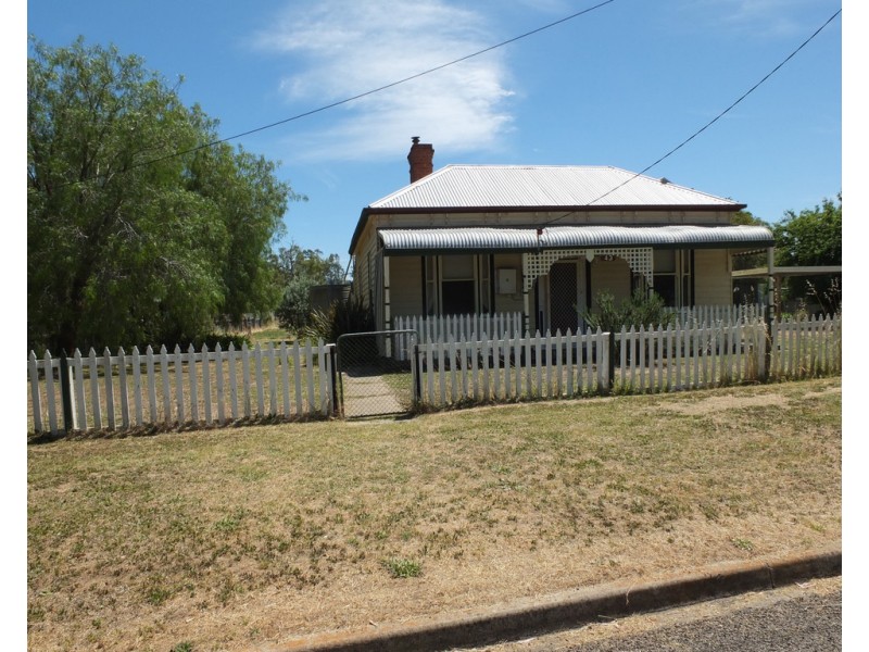 43 Faraday St, Avoca VIC 3467