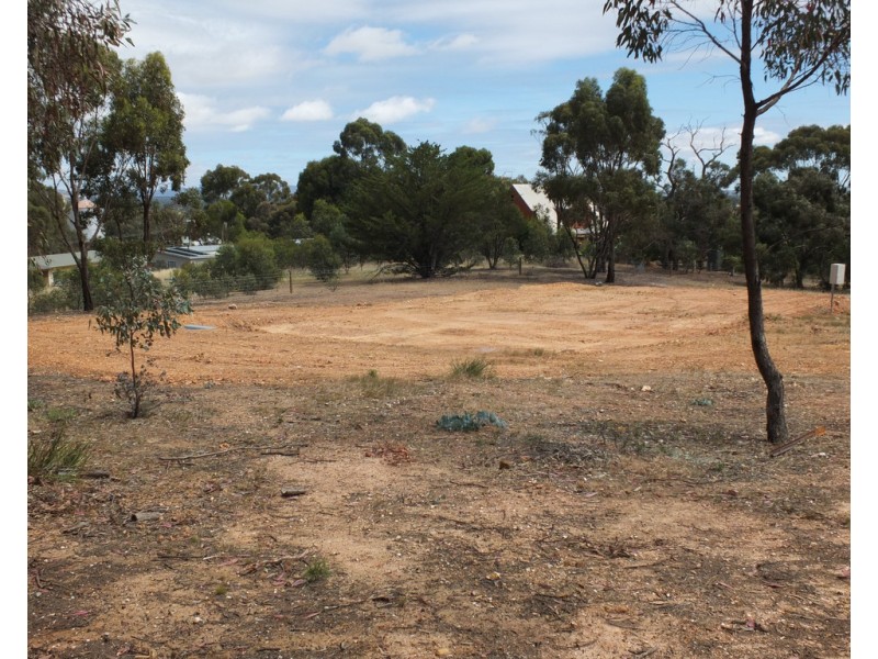 71 North Street, Avoca VIC 3467