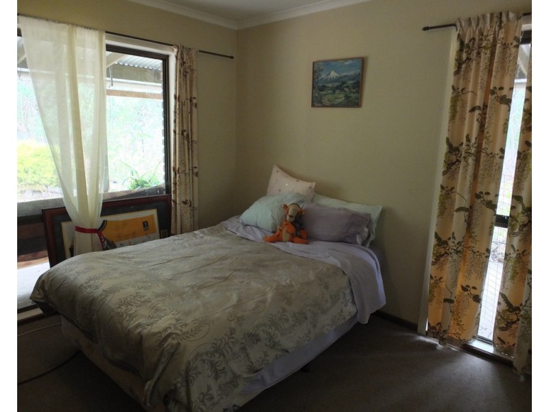 5598 Stawell-Avoca Road,, Moonambel VIC 3478