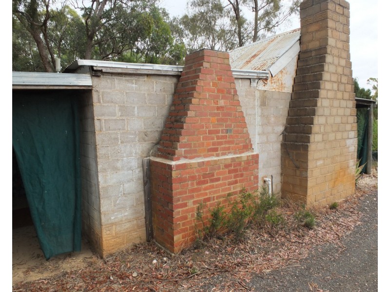 5598 Stawell-Avoca Road,, Moonambel VIC 3478