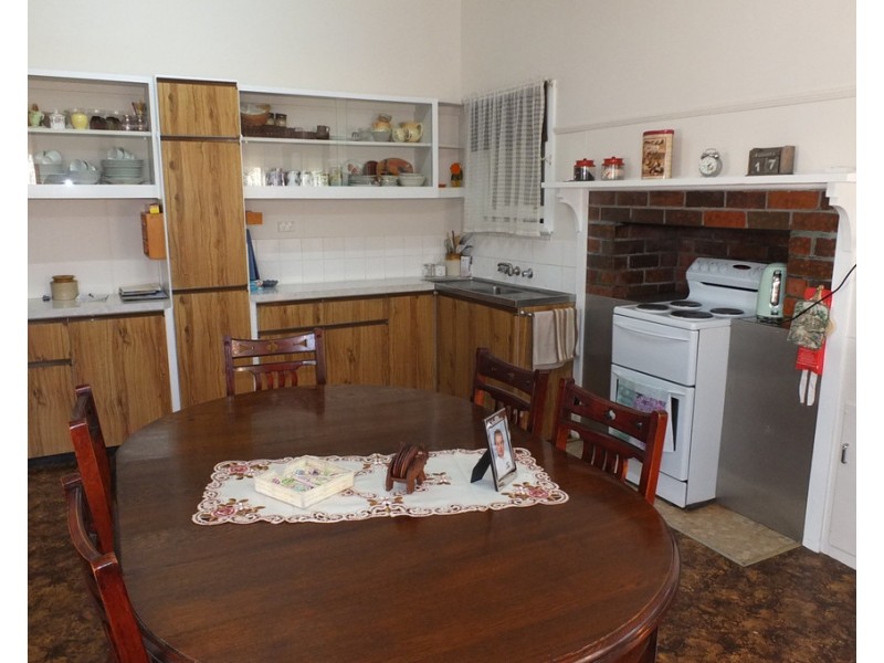 11 Thomson St, Lexton VIC 3352