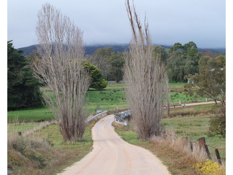 CA1A and CA164 McDonalds Road,, Amphitheatre VIC 3468