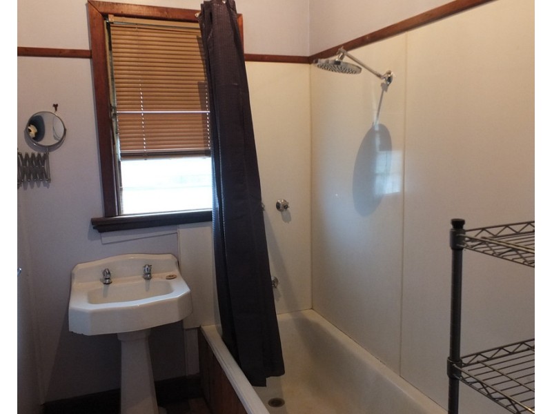 151 High Street, Avoca VIC 3467