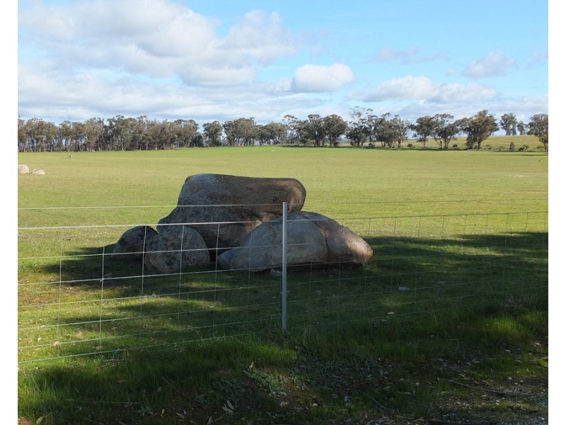 339 Stevens Lane, Mount Hooghly VIC 3472