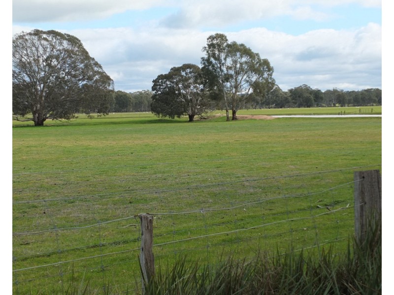 107 Apple Jack Rd, Mount Hooghly VIC 3472