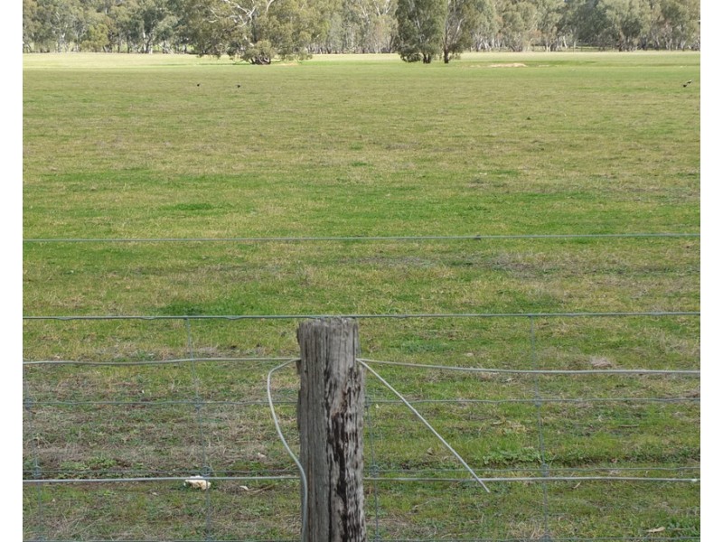 107 Apple Jack Rd, Mount Hooghly VIC 3472