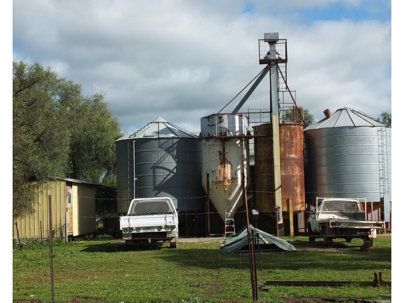 107 Apple Jack Rd, Mount Hooghly VIC 3472