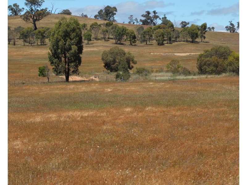 CA27 and CA48C Three Chain Rd,, Natte Yallock VIC 3465