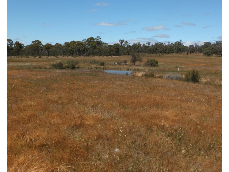 CA27 and CA48C Three Chain Rd,, Natte Yallock VIC 3465