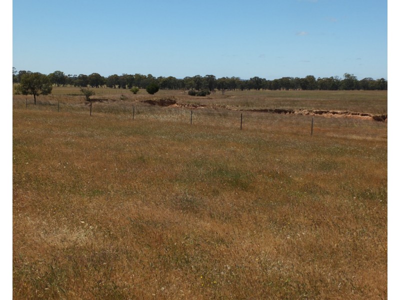 CA27 and CA48C Three Chain Rd,, Natte Yallock VIC 3465