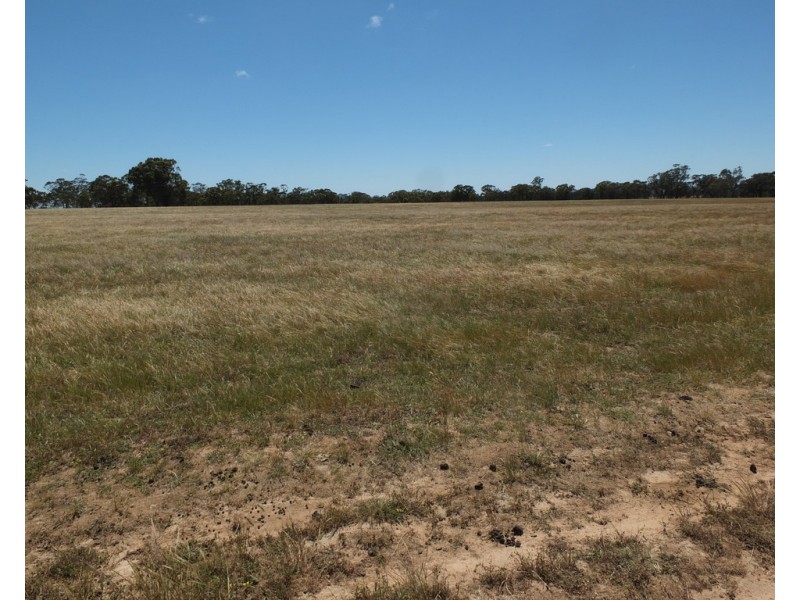 CA27 and CA48C Three Chain Rd,, Natte Yallock VIC 3465