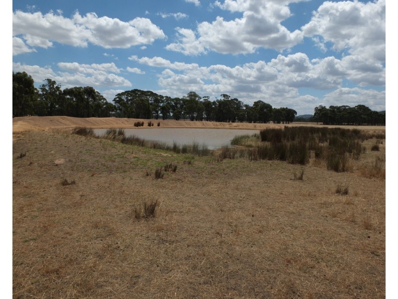 270 Apple Jack Road, Dunolly VIC 3472