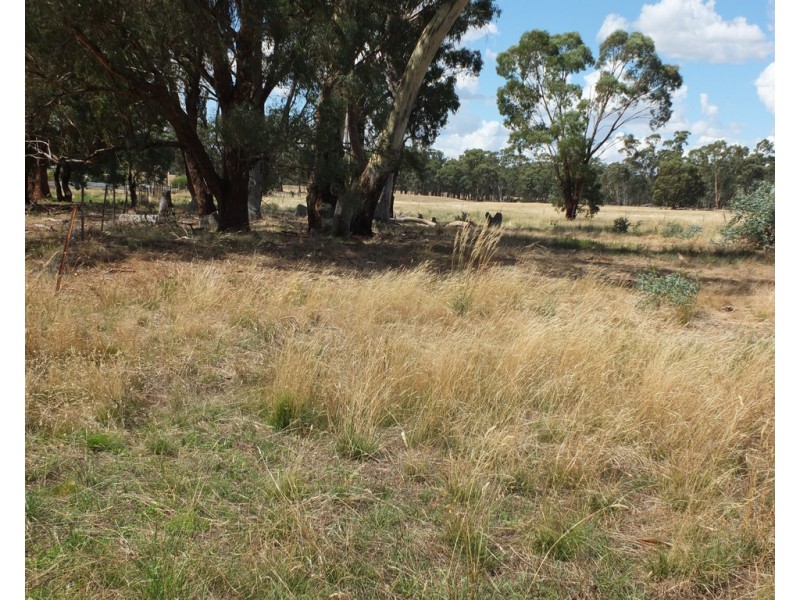 Lot 1 and Lot 2 Box Flat Track, Lamplough VIC 3352