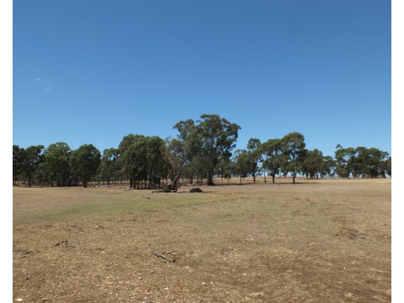 Lot 10 Sec O Box Flat Track, Lamplough VIC 3352
