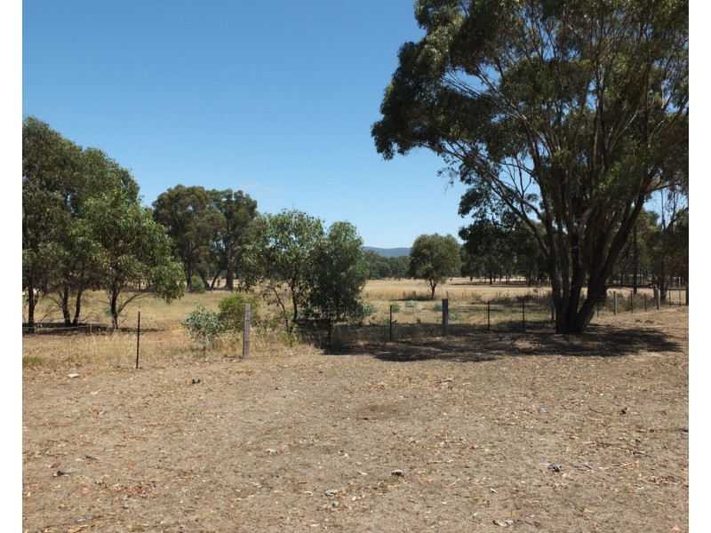 Lot 10 Sec O Box Flat Track, Lamplough VIC 3352