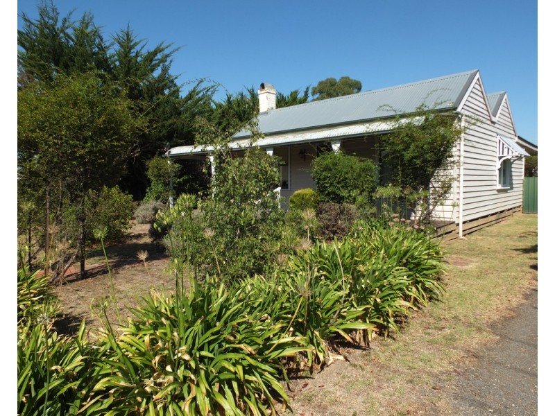 17 Faraday Street, Avoca VIC 3467