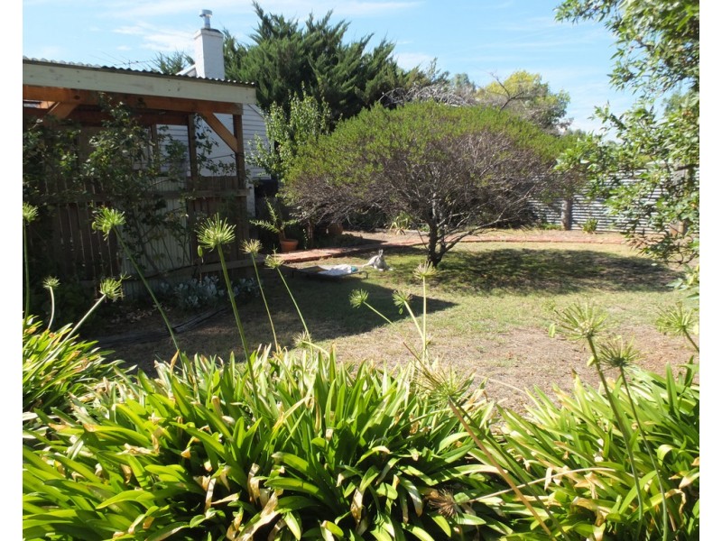 17 Faraday Street, Avoca VIC 3467