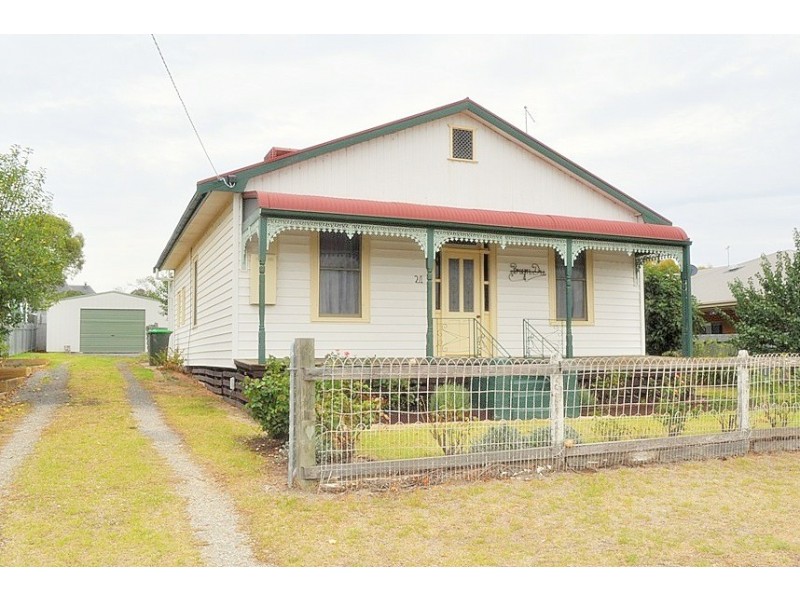 24 North Street, Avoca VIC 3467